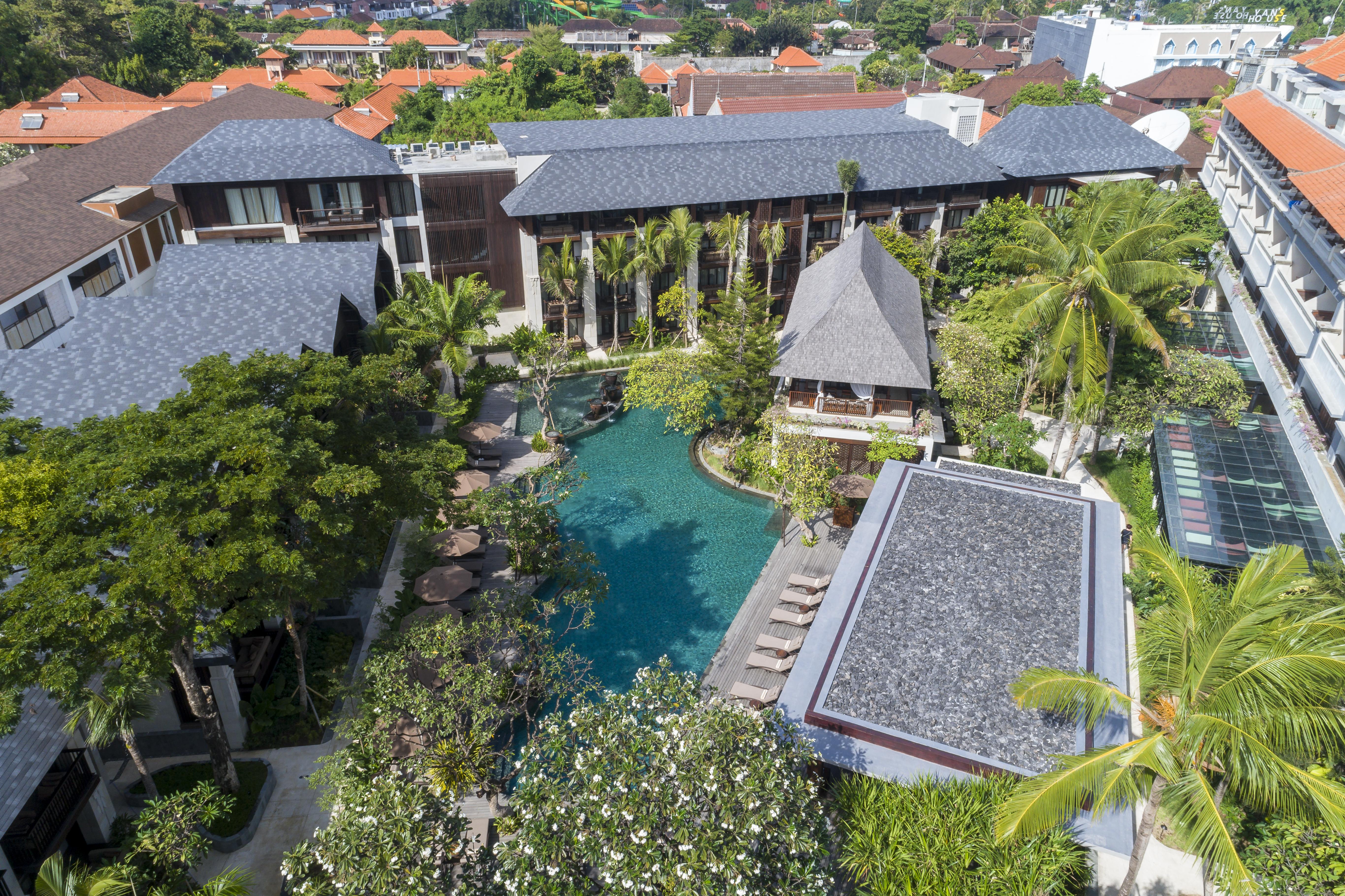 Ramayana Suites And Resort Кута Екстериор снимка Aerial view of the hotel