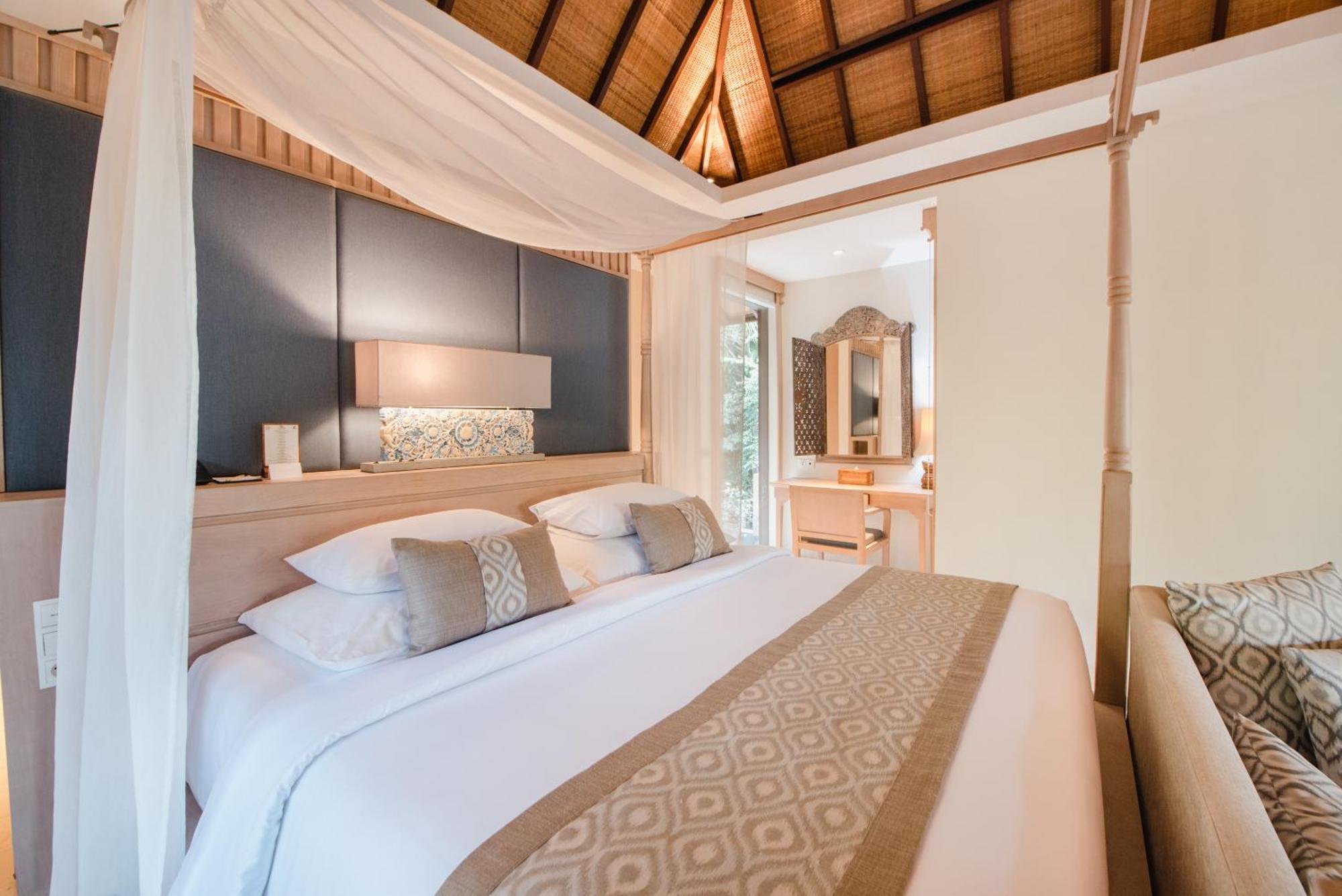 Ramayana Suites And Resort Кута Екстериор снимка A bedroom at the resort