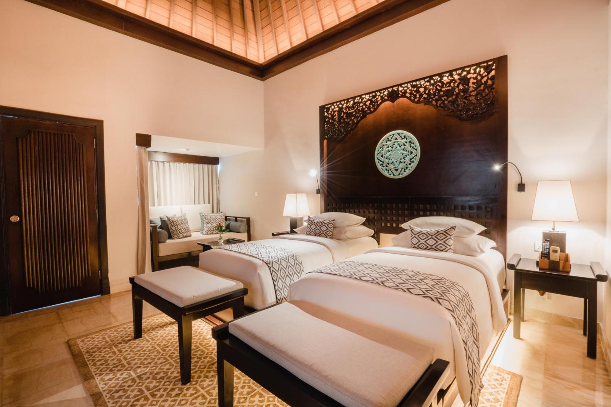 Ramayana Suites And Resort Кута Екстериор снимка A bedroom at the resort