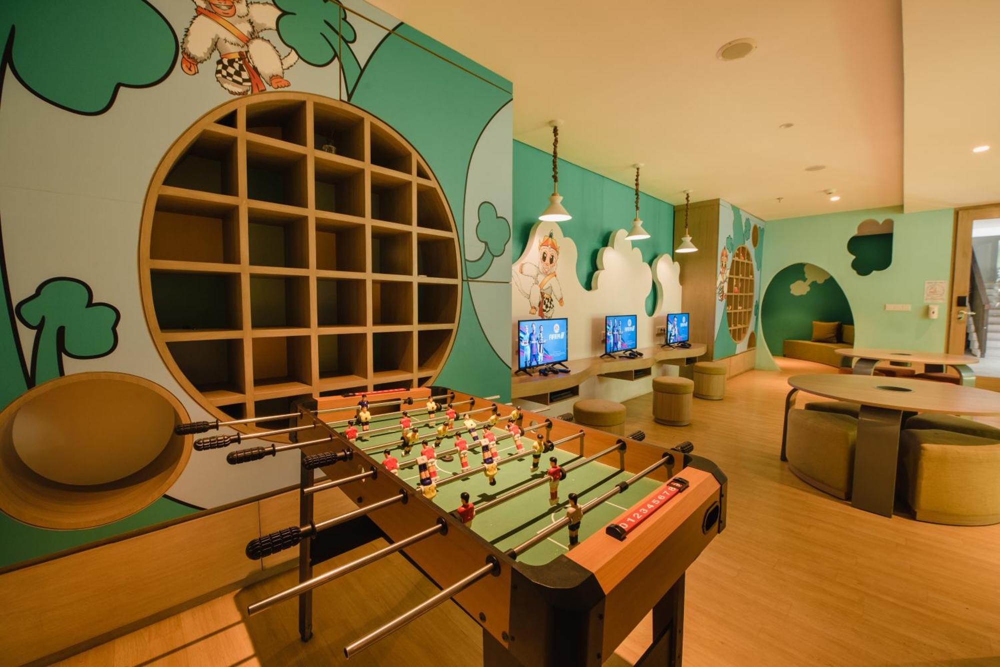 Ramayana Suites And Resort Кута Екстериор снимка The Children's Museum of Oakville